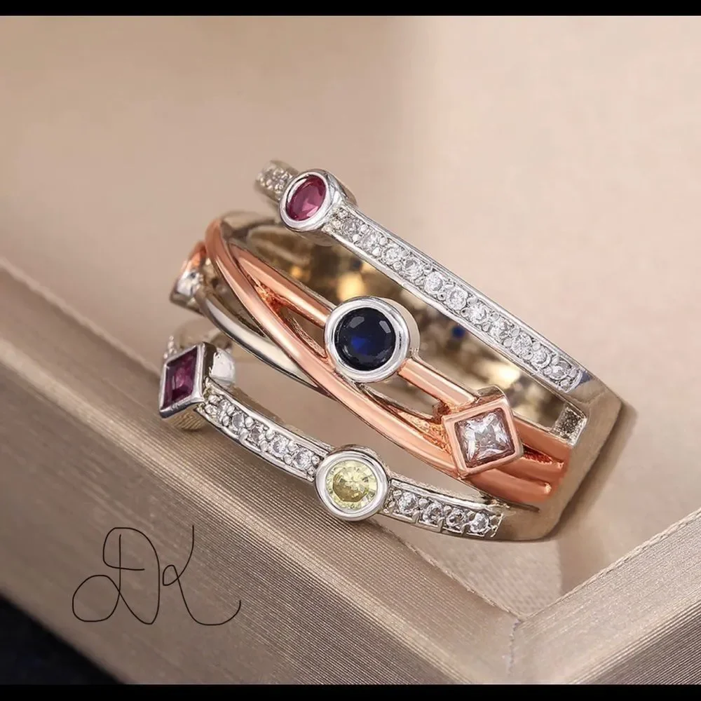 Rosegold eternity wedding band